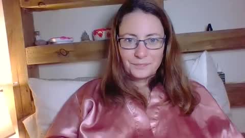 Emily online show from 11-04-25, 09:41
