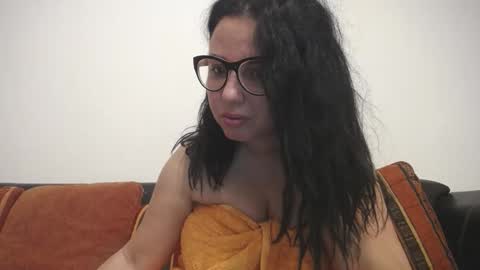 Snapshot of sexyerikka chatting on 11-04-25, 02:32 Eva online show from 11-04-25, 02:32