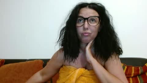 Snapshot of sexyerikka chatting on 06-20-26, 11:24 Eva online show from 06-20-26, 11:24