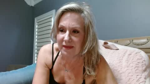 LisaisLuscious online show from 12-31-24, 09:17