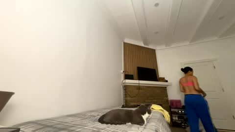 Snapshot of sexyfunnyandhot chatting on 07-20-26, 03:43 sexyfunnyandhot online show from 07-20-26, 03:43