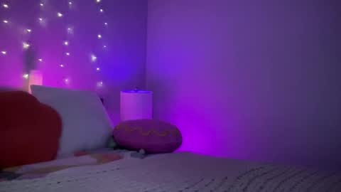 Ashley Love online show from 12-20-24, 09:43