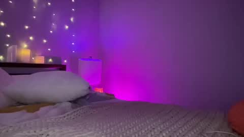 Ashley Love online show from 01-05-25, 01:26