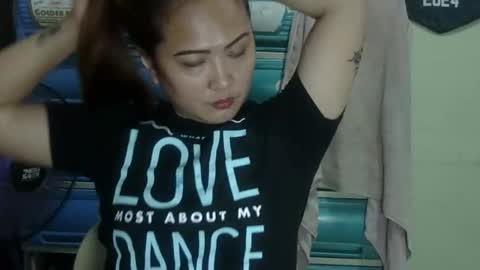 sexyhot_mama4you online show from 11-27-25, 04:03