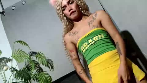 Snapshot of sexyhotbabe18 chatting on 03-04-26, 07:20 sexyhotbabe18 online show from 03-04-26, 07:20