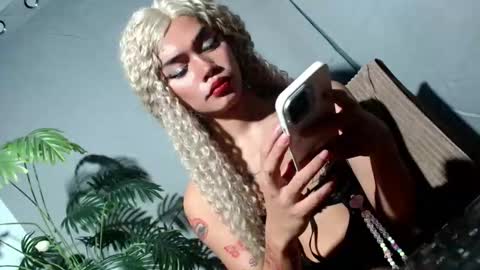 Snapshot of sexyhotbabe18 chatting on 03-05-26, 07:10 sexyhotbabe18 online show from 03-05-26, 07:10