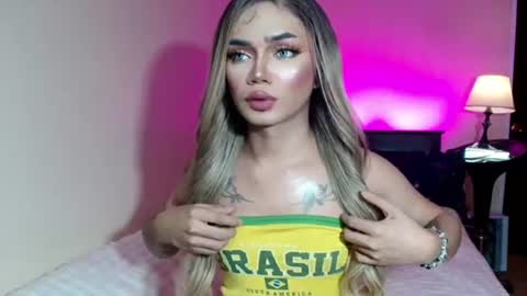 Snapshot of sexyhotbabe18 chatting on 07-26-26, 06:15 sexyhotbabe18 online show from 07-26-26, 06:15