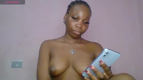 Hailey online show from 10-30-25, 11:44