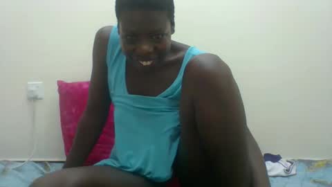 Snapshot of sexyhotgal4 chatting on 10-08-25, 12:08 MARGARET online show from 10-08-25, 12:08