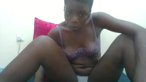 Snapshot of sexyhotgal4 chatting on 10-13-25, 06:02 MARGARET online show from 10-13-25, 06:02