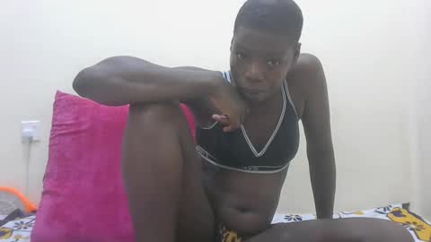 Snapshot of sexyhotgal4 chatting on 04-05-26, 06:10 MARGARET online show from 04-05-26, 06:10