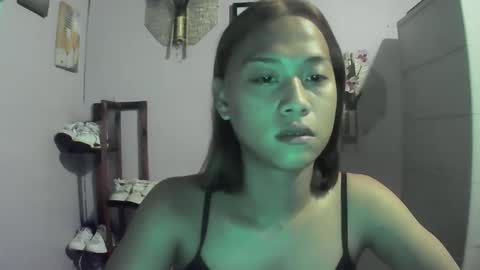 Rachelle online show from 12-10-24, 05:17