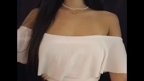 Snapshot of sexyideusa chatting on 02-05-25, 05:20 Sexy online show from 02-05-25, 05:20
