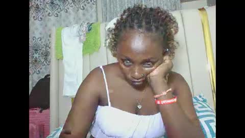 Snapshot of sexyjoane chatting on 04-13-26, 06:35 JOAN online show from 04-13-26, 06:35