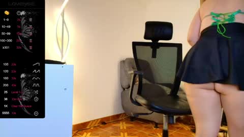 katalina larson online show from 05-12-26, 03:14