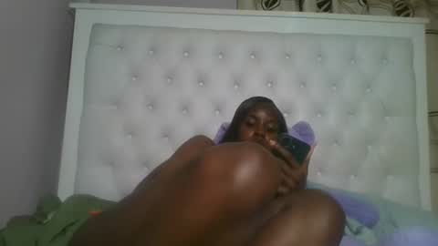 Snapshot of sexykitten200 chatting on 02-22-26, 07:01 SexyKitty online show from 02-22-26, 07:01