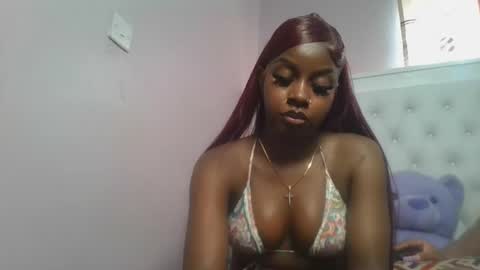Snapshot of sexykitten200 chatting on 04-09-26, 01:49 SexyKitty online show from 04-09-26, 01:49