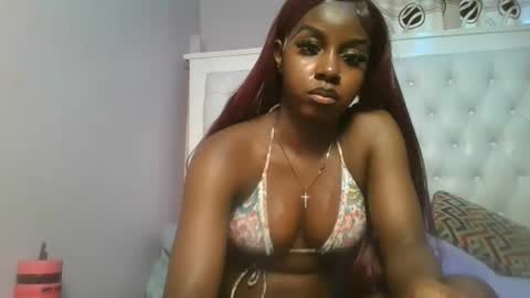 Snapshot of sexykitten200 chatting on 04-19-26, 03:22 SexyKitty online show from 04-19-26, 03:22