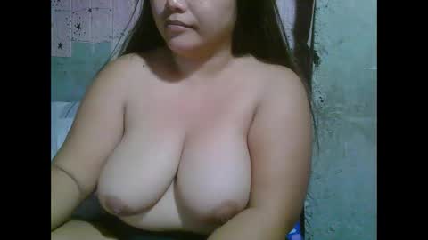 Snapshot of sexykittymom chatting on 04-04-26, 09:56 sexykittymom online show from 04-04-26, 09:56