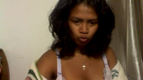 Snapshot of sexylarra12 chatting on 05-18-26, 04:07 sexylarra12 online show from 05-18-26, 04:07