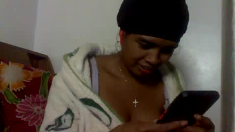 Snapshot of sexylarra12 chatting on 05-18-26, 05:52 sexylarra12 online show from 05-18-26, 05:52