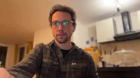 Snapshot of sexyleo8282 chatting on 11-18-25, 04:44 sexyleo8282 online show from 11-18-25, 04:44