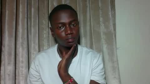 sexylinkebony2 online show from 02-27-26, 03:50