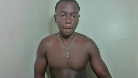 sexylinkebony2 online show from 03-11-26, 04:18