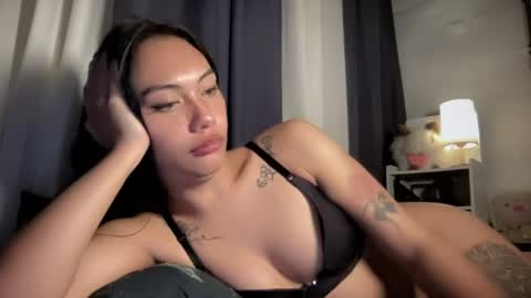 Snapshot of sexylovesappira chatting on 03-31-26, 09:37 maxine online show from 03-31-26, 09:37