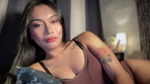 Snapshot of sexylovesappira chatting on 04-11-26, 05:39 maxine online show from 04-11-26, 05:39