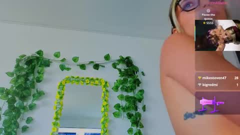 sexymandycute online show from 01-09-26, 04:43