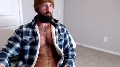Snapshot of sexymanmk26 chatting on 12-20-24, 02:27 lets go private im ready to play pvt cum online show from 12-20-24, 02:27