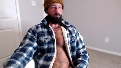 Snapshot of sexymanmk26 chatting on 12-27-24, 01:07 lets go private im ready to play pvt cum online show from 12-27-24, 01:07