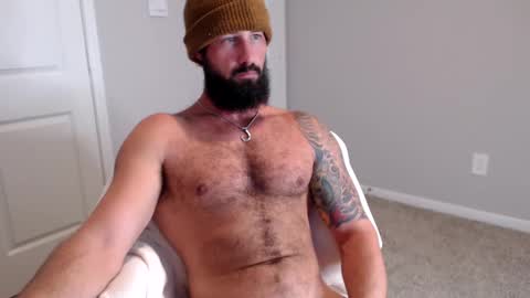 Snapshot of sexymanmk26 chatting on 12-29-24, 03:11 lets go private im ready to play pvt cum online show from 12-29-24, 03:11