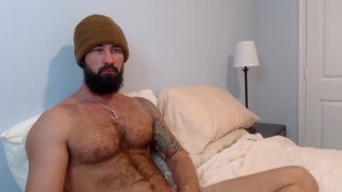 Snapshot of sexymanmk26 chatting on 01-06-25, 01:52 lets go private im ready to play pvt cum online show from 01-06-25, 01:52