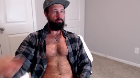 Snapshot of sexymanmk26 chatting on 01-14-25, 12:24 lets go private im ready to play pvt cum online show from 01-14-25, 12:24