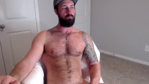 Snapshot of sexymanmk26 chatting on 02-04-25, 12:44 lets go private im ready to play pvt cum online show from 02-04-25, 12:44