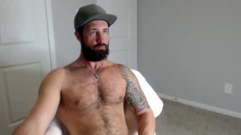 Snapshot of sexymanmk26 chatting on 02-05-25, 04:03 lets go private im ready to play pvt cum online show from 02-05-25, 04:03
