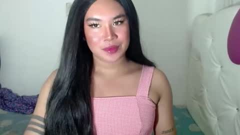 Snapshot of sexymika_xoxo chatting on 09-27-25, 10:09 Mika online show from 09-27-25, 10:09