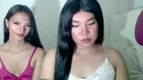 Snapshot of sexymika_xoxo chatting on 11-07-25, 10:15 Mika online show from 11-07-25, 10:15