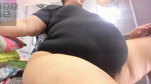 Snapshot of sexymoonlatina chatting on 02-15-26, 05:20 Natasha online show from 02-15-26, 05:20