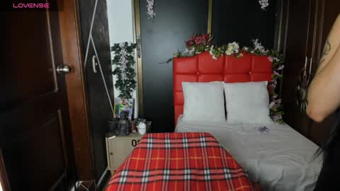 N A F online show from 12-18-25, 08:37