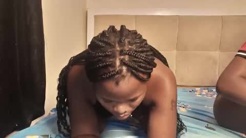 Snapshot of sexynina25 chatting on 10-27-25, 11:52 nina online show from 10-27-25, 11:52