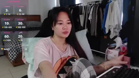 Snapshot of sexypenguin13 chatting on 01-14-26, 08:20 sexypenguin13 online show from 01-14-26, 08:20