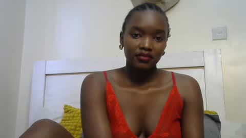 Snapshot of sexypetite_lee chatting on 10-12-25, 11:42 Lee online show from 10-12-25, 11:42