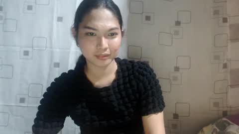 sexypetiteraine online show from 07-24-26, 08:56