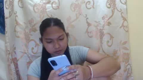 sexypetiteraine online show from 08-08-26, 12:29