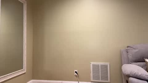 Snapshot of sexypiglet2728 chatting on 02-14-25, 03:43 Sexypiglet2728 online show from 02-14-25, 03:43