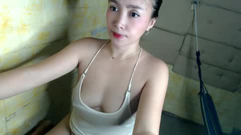 Snapshot of sexypinaymiya chatting on 03-07-25, 06:35 Miyah online show from 03-07-25, 06:35