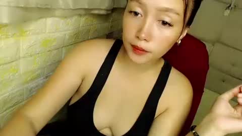 Snapshot of sexypinaymiya chatting on 09-22-25, 04:58 Miyah online show from 09-22-25, 04:58